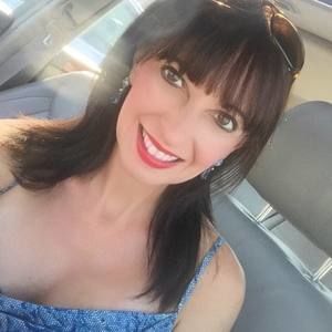 Meet your Posher, Alisa